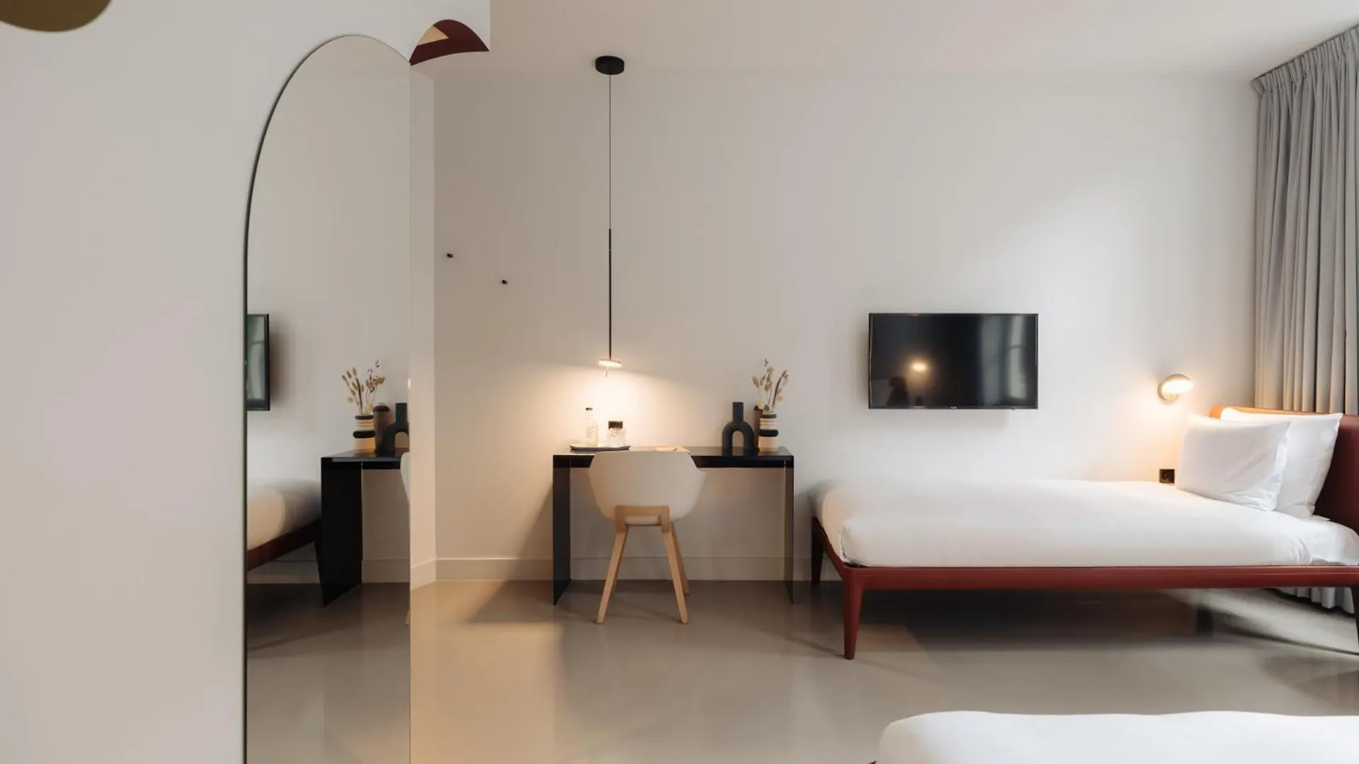 Conscious Hotel Museum Square Amsterdam 4*,